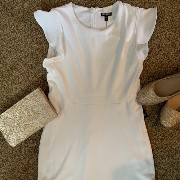 White Express Cap Sleeve Dress 🤍🤍 - Picture 2 of 4